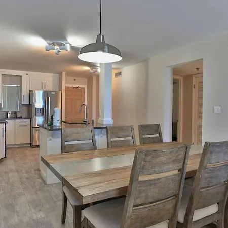 Destin On The Gulf 604 - Updated Gulf Front Sixth Floor Condo
